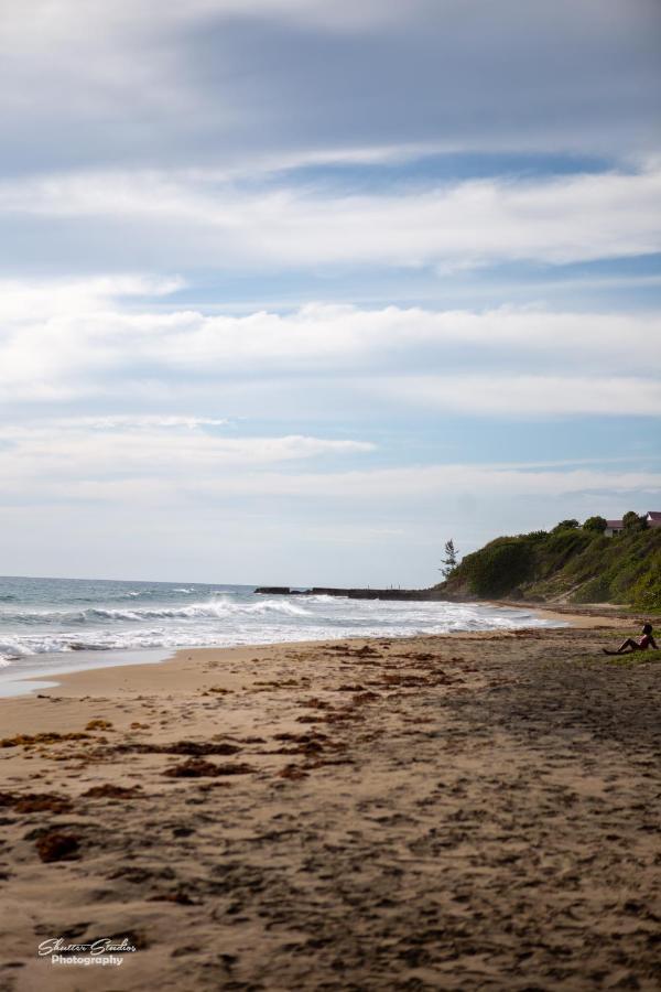 Treasure Beach Inn And Bar Екстериор снимка